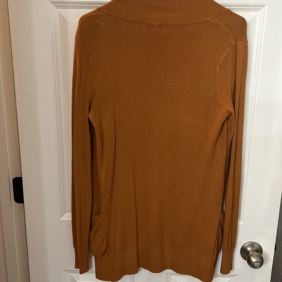 Cardigan - Picture 5 of 5